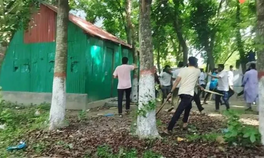কোটা সংস্কার আন্দোলন, ইবিতে ছাত্রলীগের কার্যালয় ভাংচুর