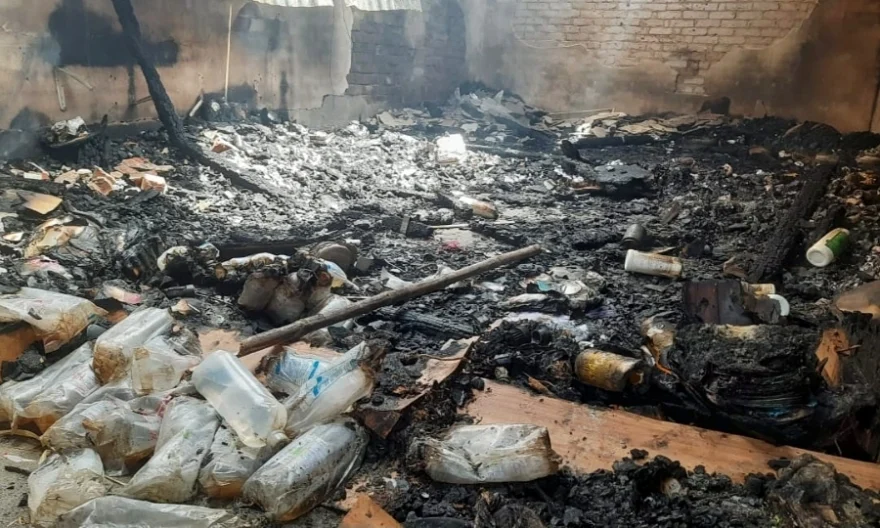 পাবনায় ভয়াবহ অগ্নিকাণ্ডে পুড়ে ছাই ১৫ ব্যবসা প্রতিষ্ঠান