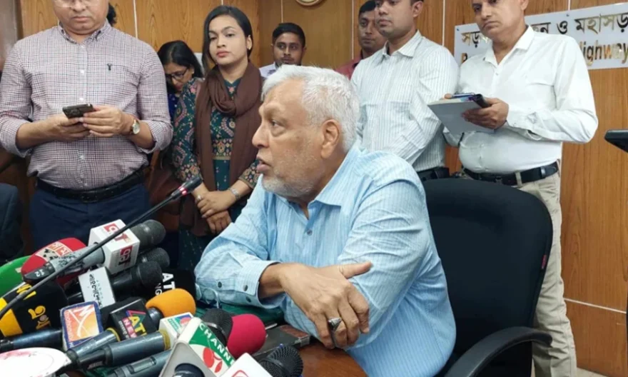 সাত দিনের মধ্যে মেট্রোরেল চালুর চেষ্টা করা হবে : সেতু উপদেষ্টা