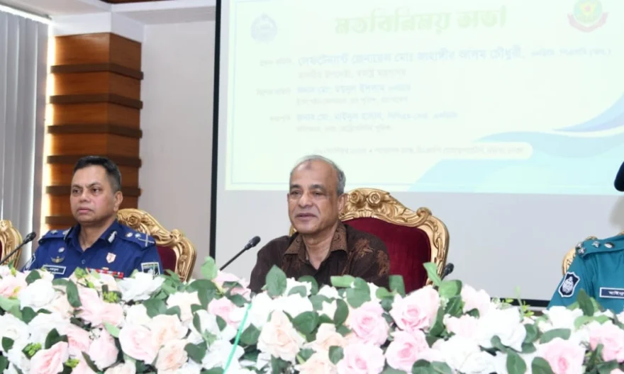 আইন নিজের হাতে তুলে নেওয়ার অধিকার কারো নেই : স্বরাষ্ট্র উপদেষ্টা