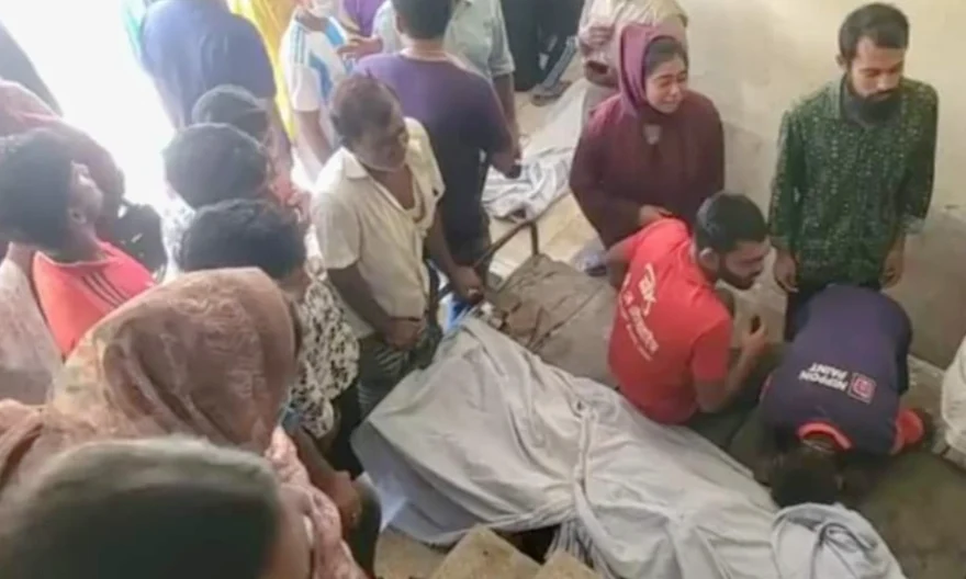 পাবনায় দুর্বৃত্তদের ছুরিকাঘাতে নিহত ২
