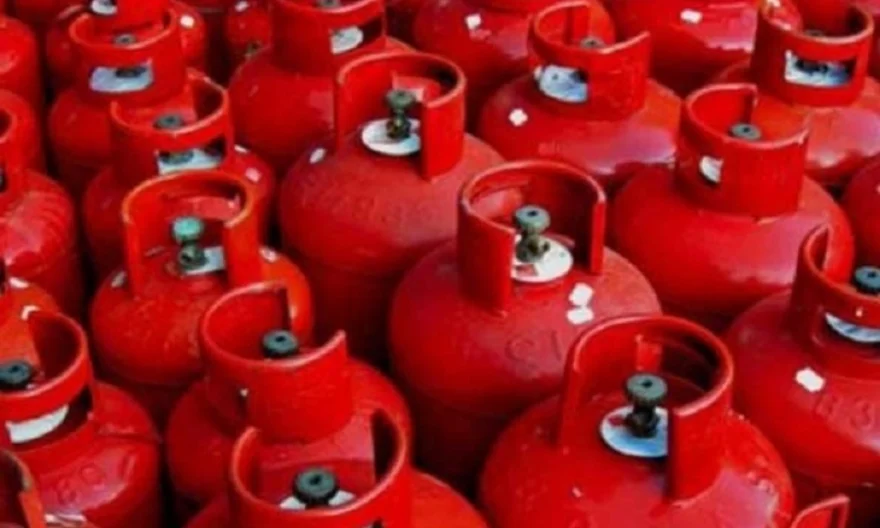 ভোক্তাপর্যায়ে বাড়ল এলপি গ্যাসের দাম
